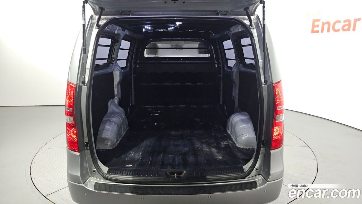 Hyundai Starex 2019