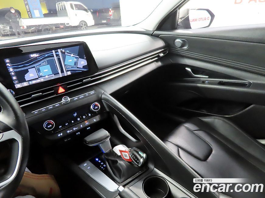 Hyundai AVANTE 2022