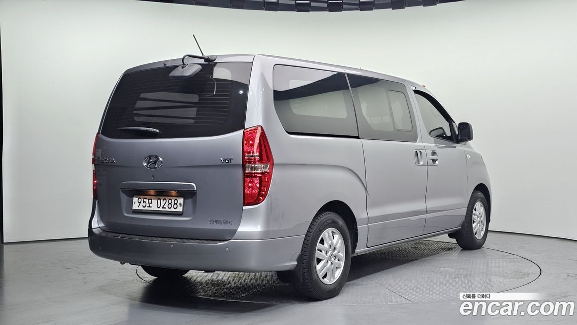Hyundai Starex 2020