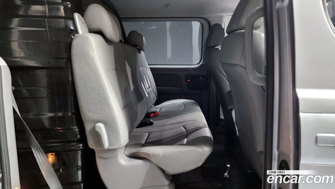Hyundai Starex 2021