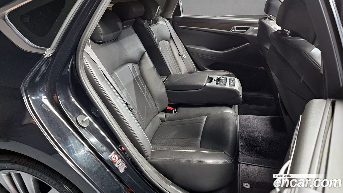 Genesis G80 2017