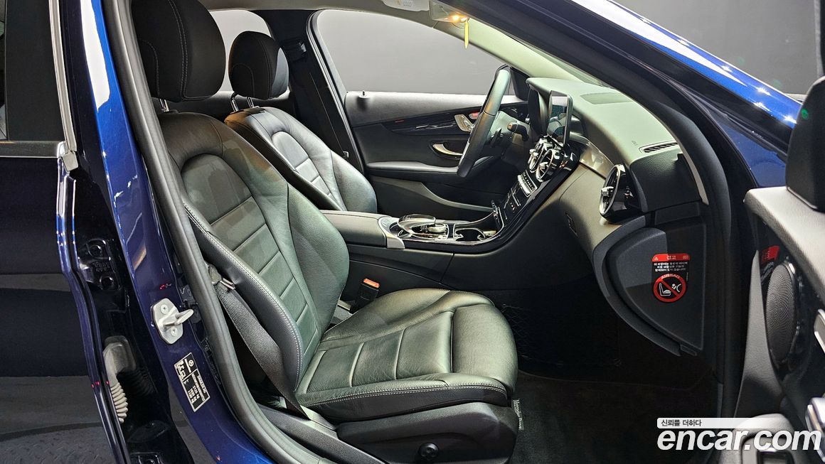 Mercedes-Benz C-Class 2019