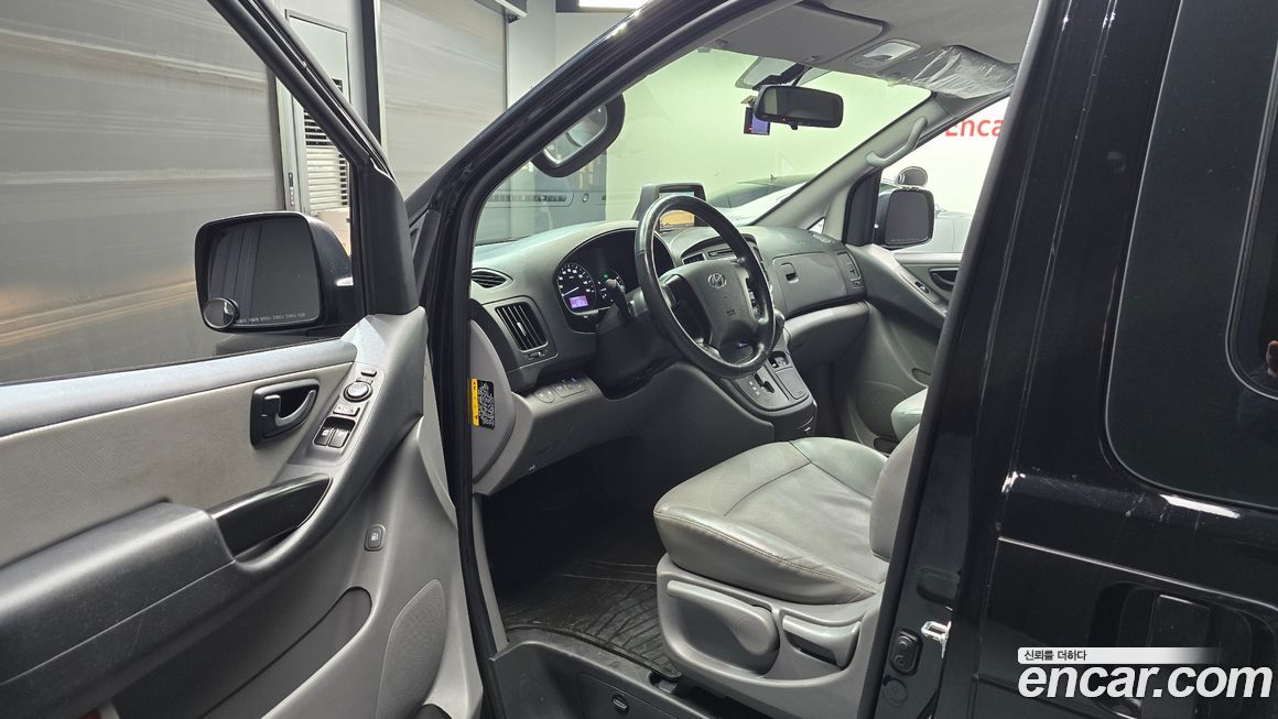 Hyundai Starex 2021
