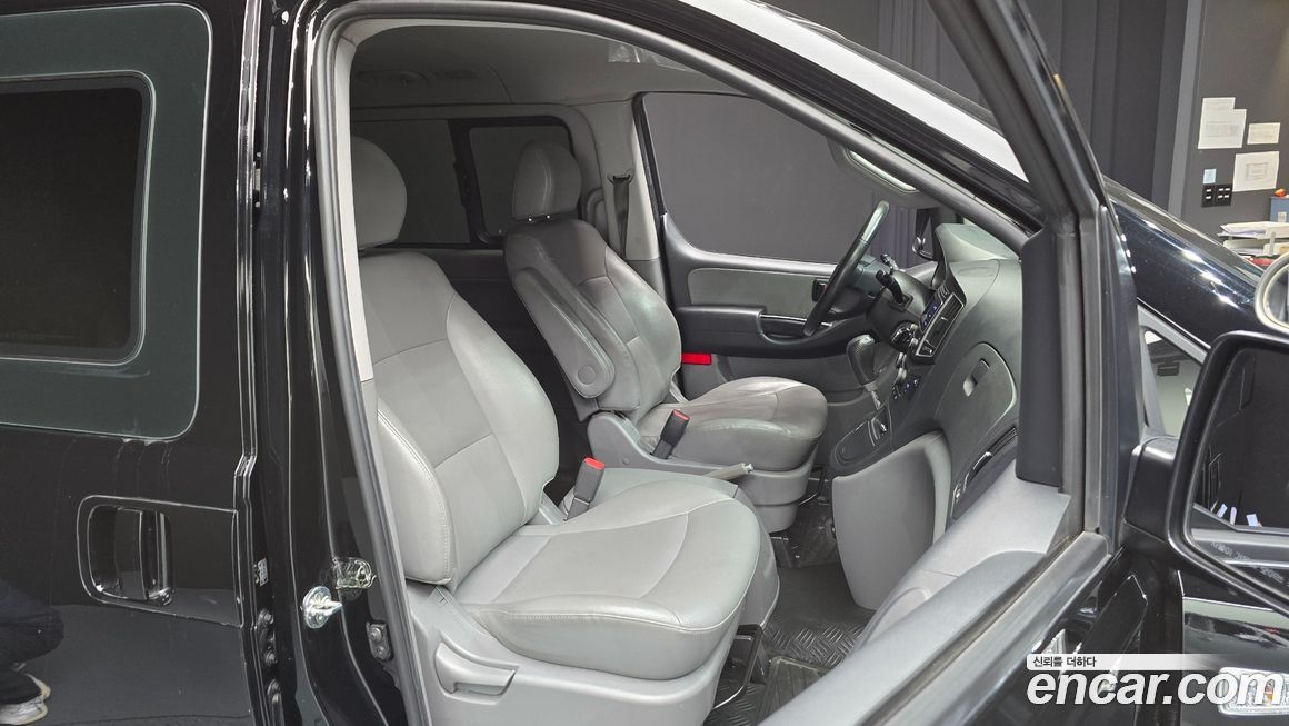 Hyundai Starex 2021
