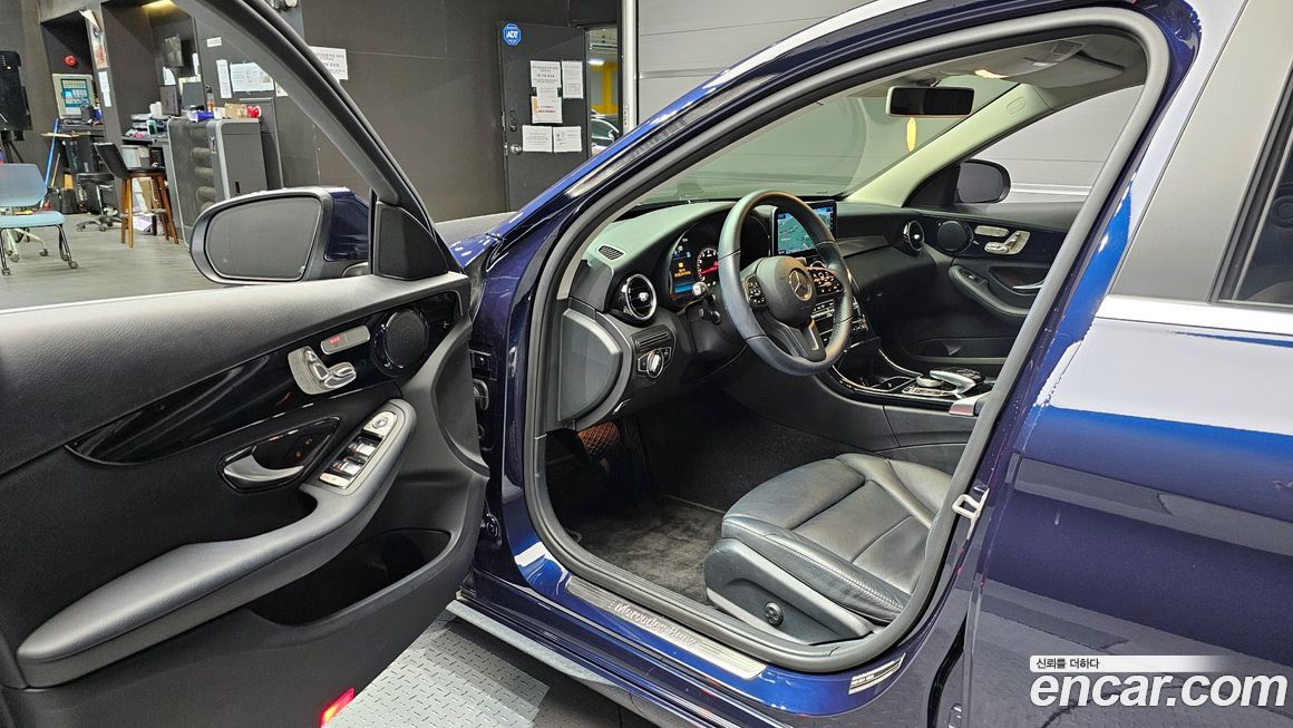 Mercedes-Benz C-Class 2019