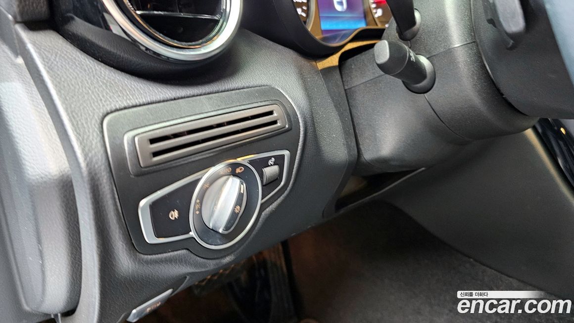 Mercedes-Benz C-Class 2019