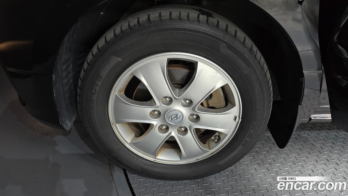 Hyundai Starex 2021