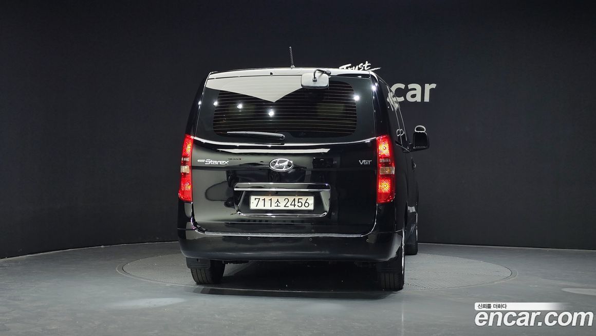 Hyundai Starex 2021