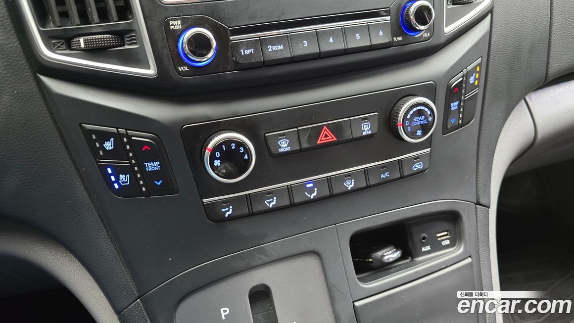 Hyundai Starex 2021
