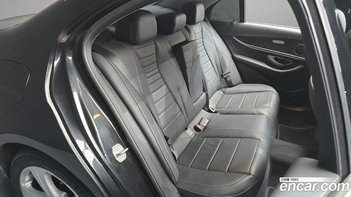 Mercedes-Benz E-Class 2018