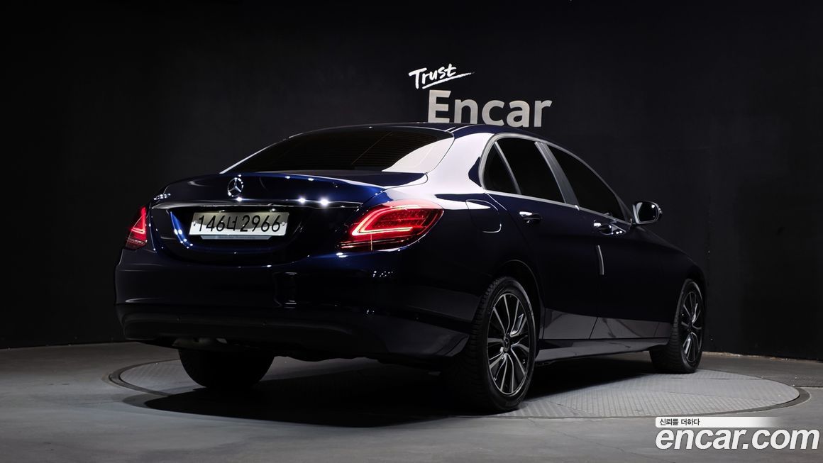 Mercedes-Benz C-Class 2019