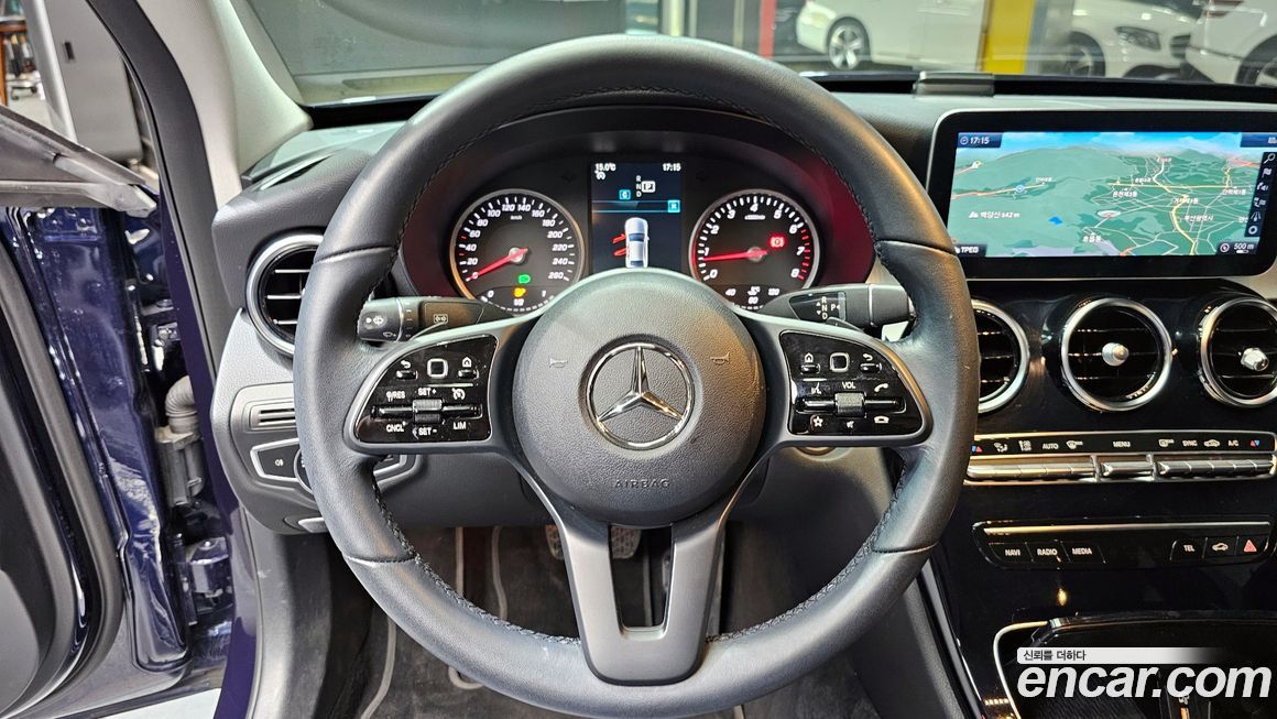 Mercedes-Benz C-Class 2019