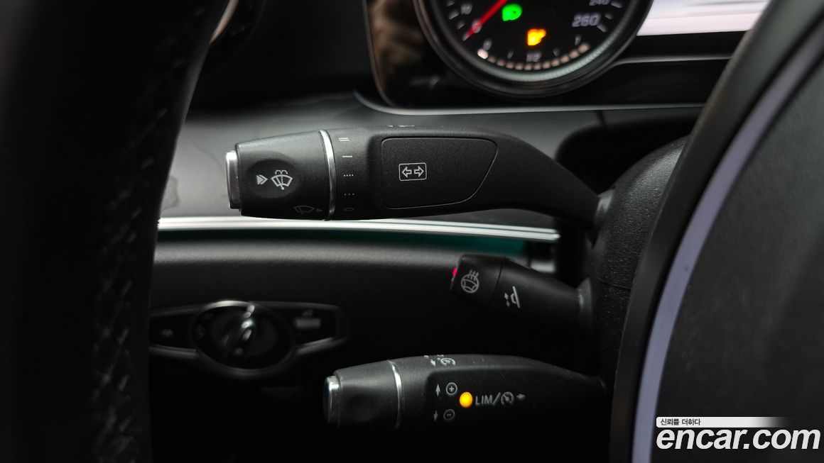 Mercedes-Benz E-Class 2018