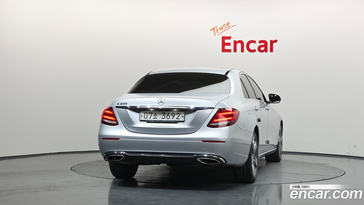 Mercedes-Benz E-Class 2017