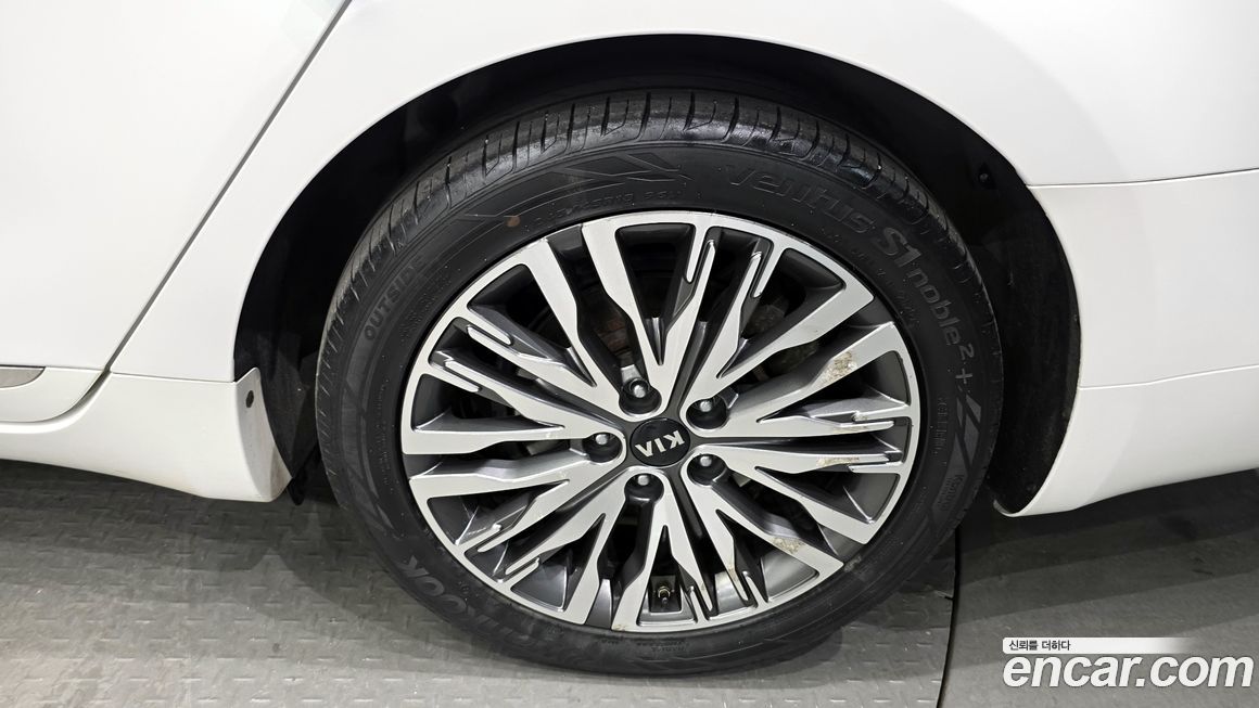 Kia K7 2020