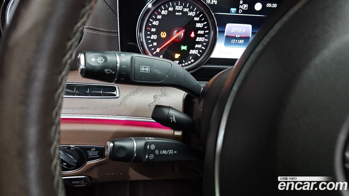 Mercedes-Benz E-Class 2017