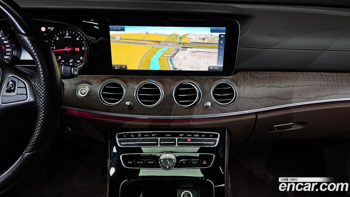 Mercedes-Benz E-Class 2017