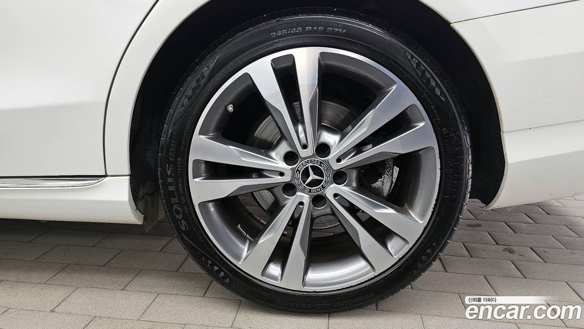 Mercedes-Benz C-Class 2018