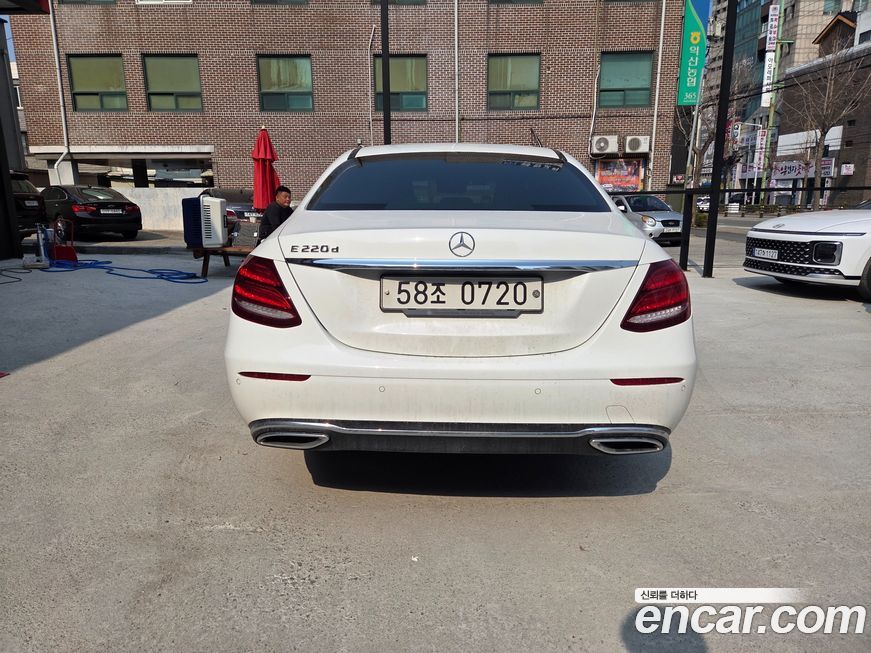 Mercedes-Benz E-Class 2017