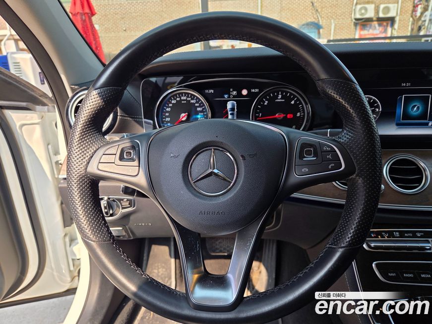 Mercedes-Benz E-Class 2017
