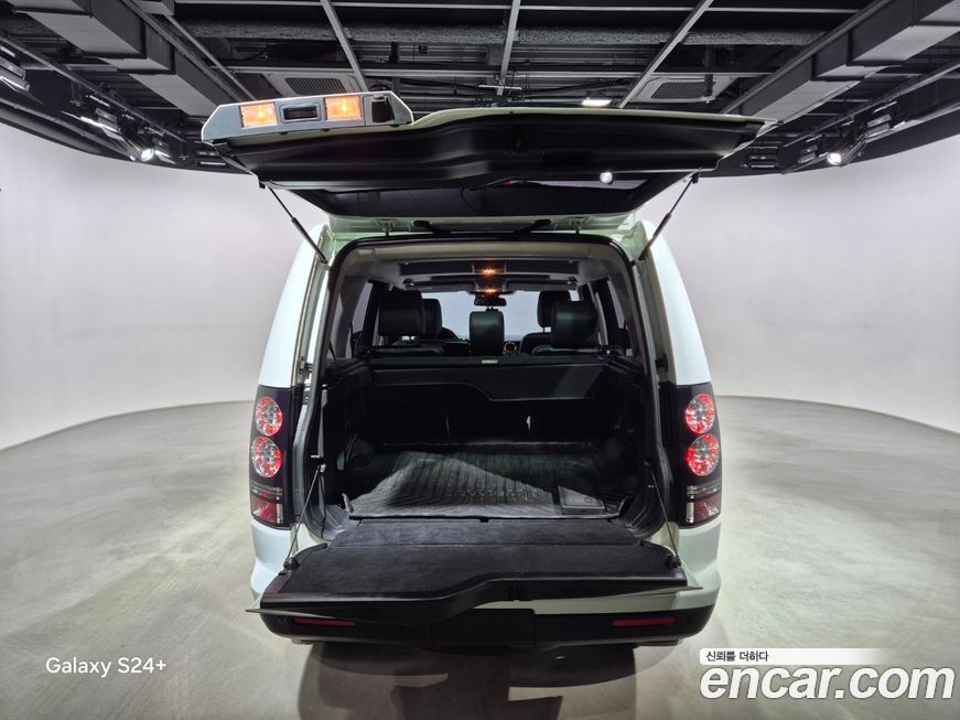 Land Rover Discovery 2016