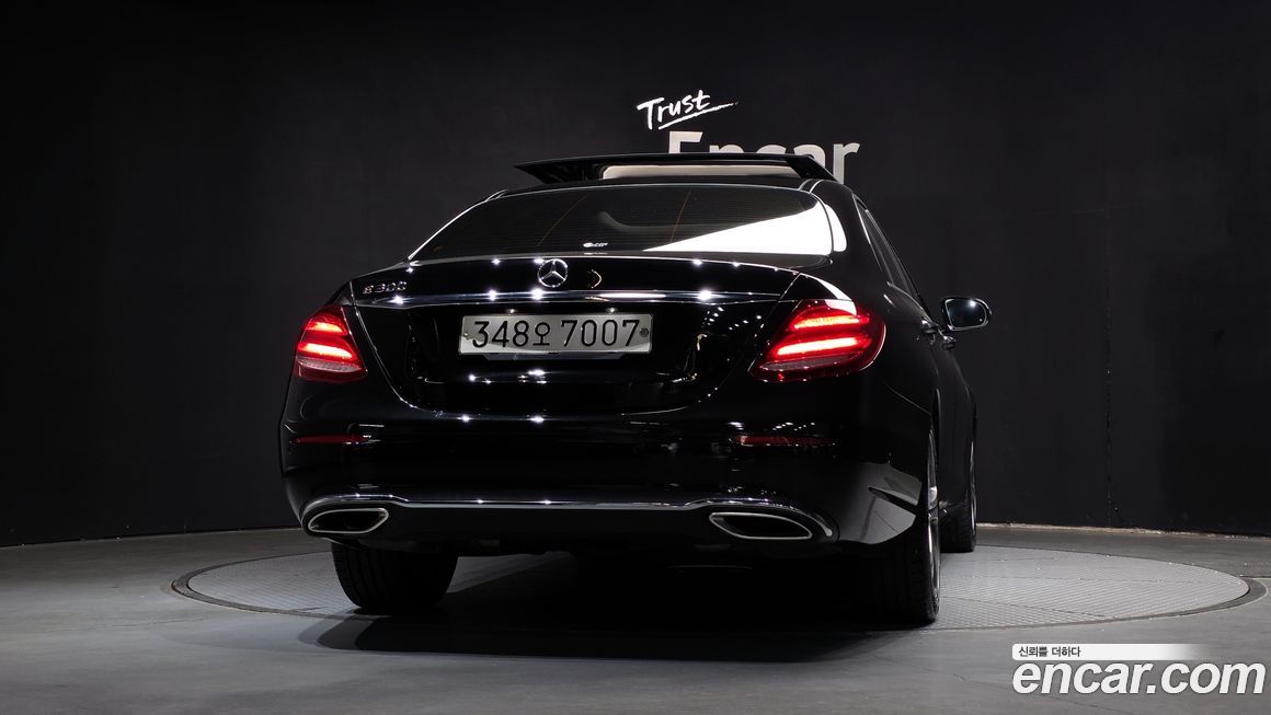 Mercedes-Benz E-Class 2017