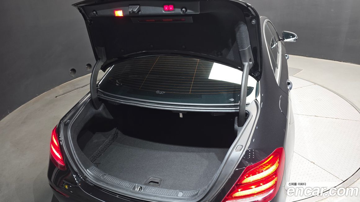 Mercedes-Benz E-Class 2017
