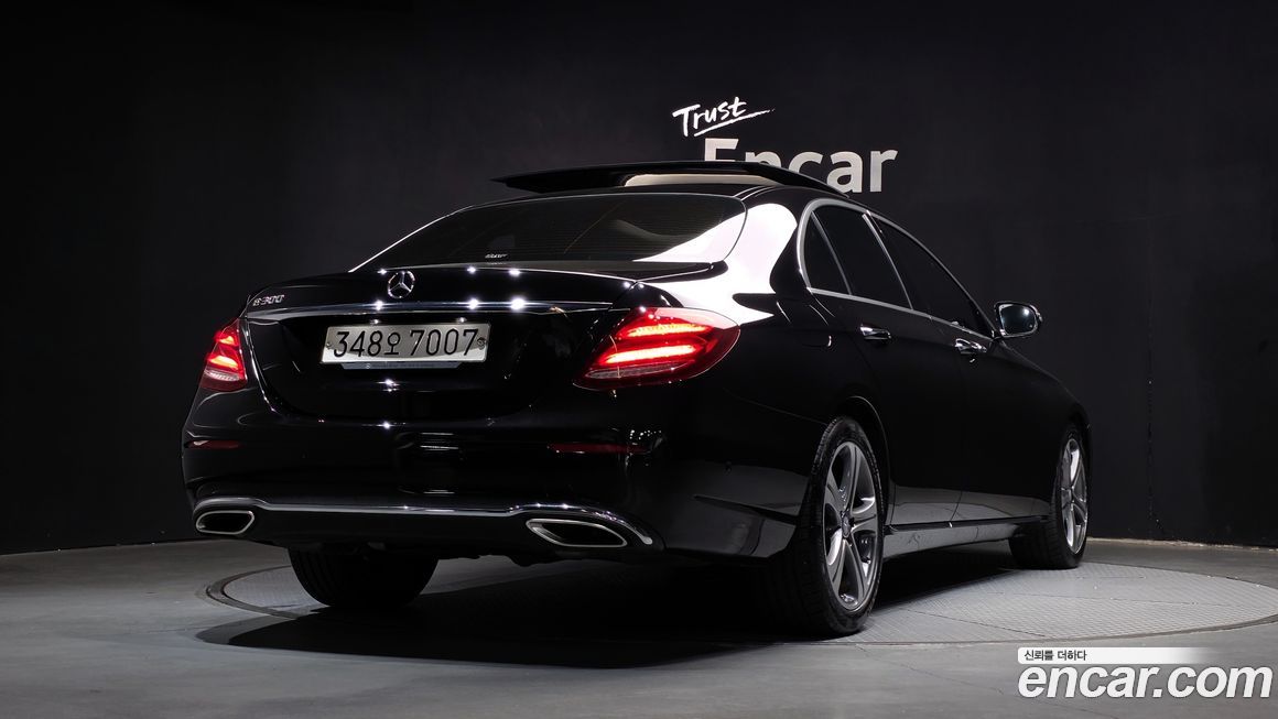 Mercedes-Benz E-Class 2017