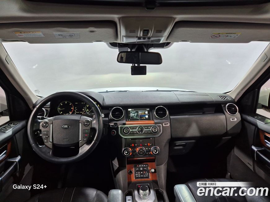 Land Rover Discovery 2016