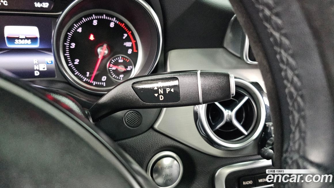 Mercedes-Benz GLA-Class 2019