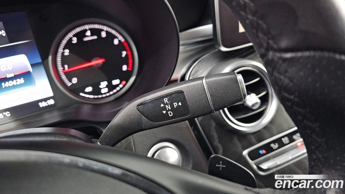 Mercedes-Benz GLC-Class 2019