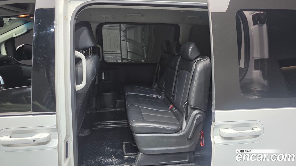 Hyundai Staria 2022