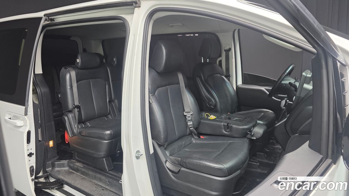 Hyundai Staria 2022
