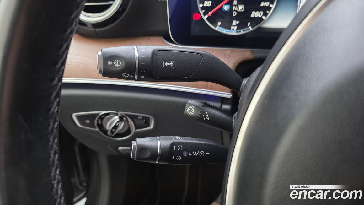 Mercedes-Benz E-Class 2017