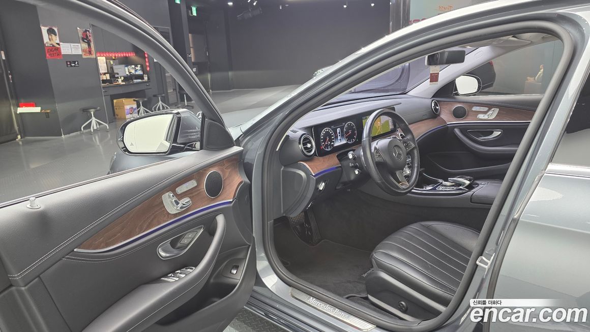 Mercedes-Benz E-Class 2017