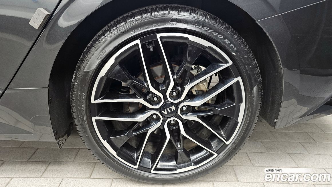 Kia K5 2021