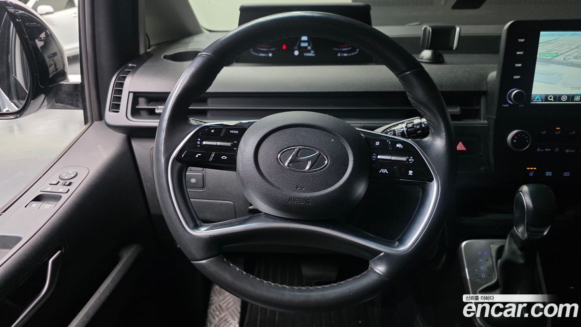 Hyundai Staria 2022