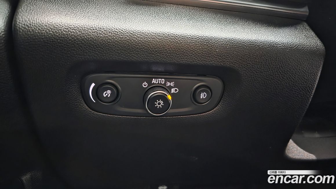 ChevroletGMDaewoo Traverse 2021