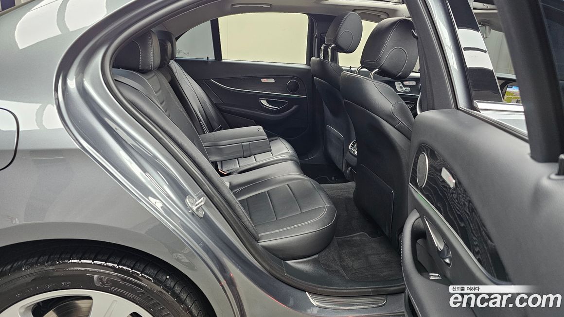 Mercedes-Benz E-Class 2018