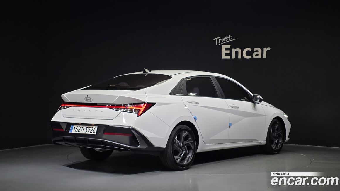 Hyundai AVANTE 2025