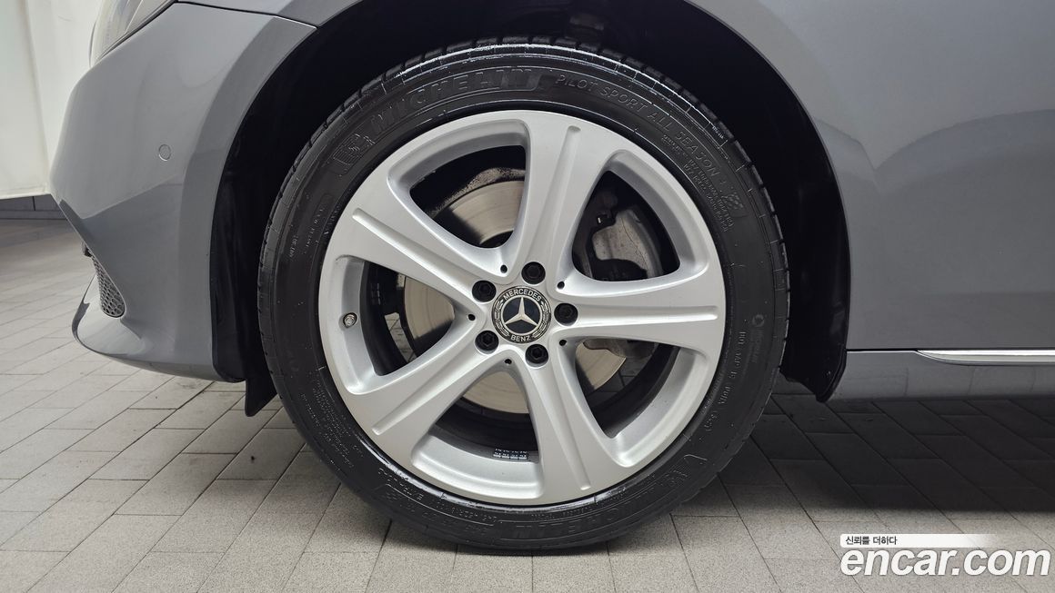 Mercedes-Benz E-Class 2018