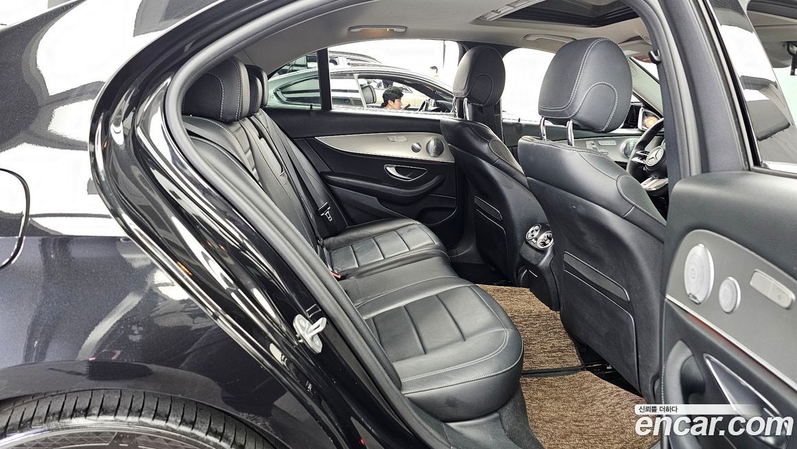 Mercedes-Benz E-Class 2018