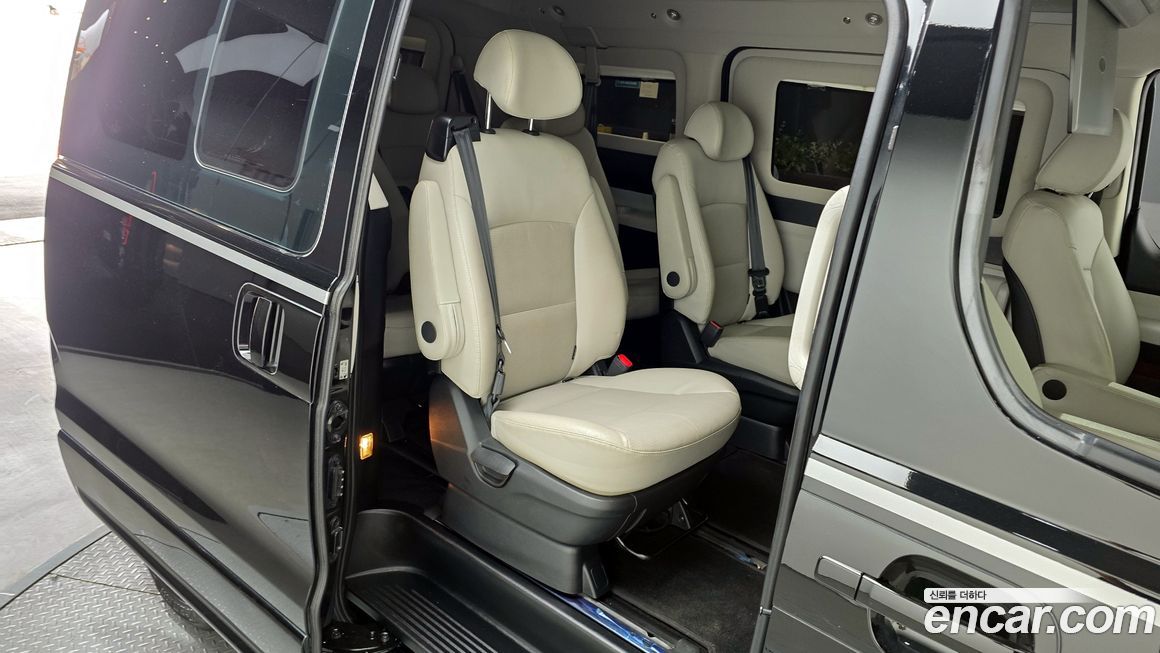 Hyundai Starex 2019