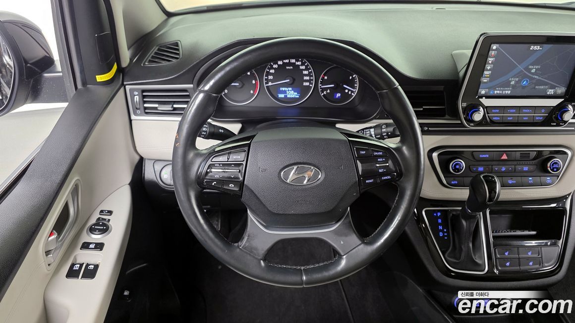 Hyundai Starex 2019