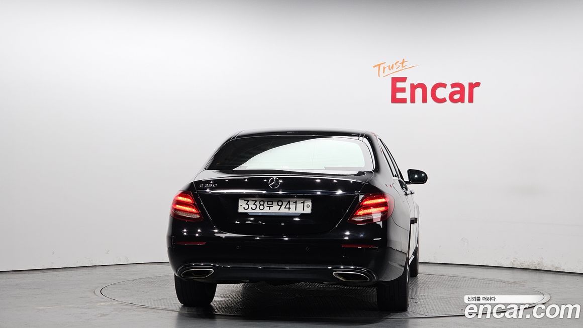 Mercedes-Benz E-Class 2020