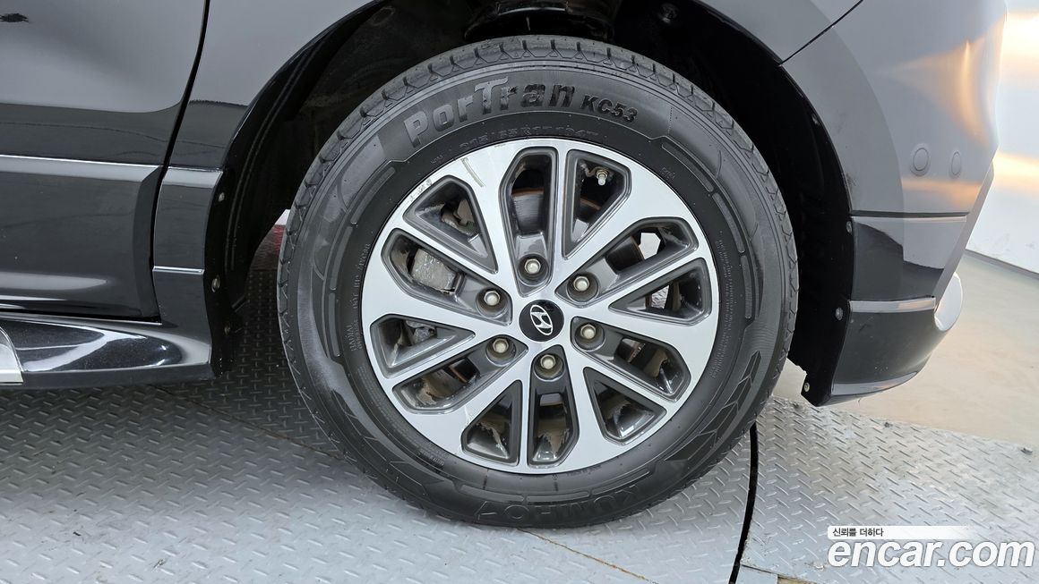 Hyundai Starex 2019