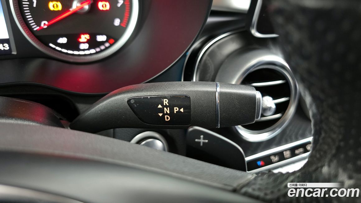 Mercedes-Benz GLC-Class 2019