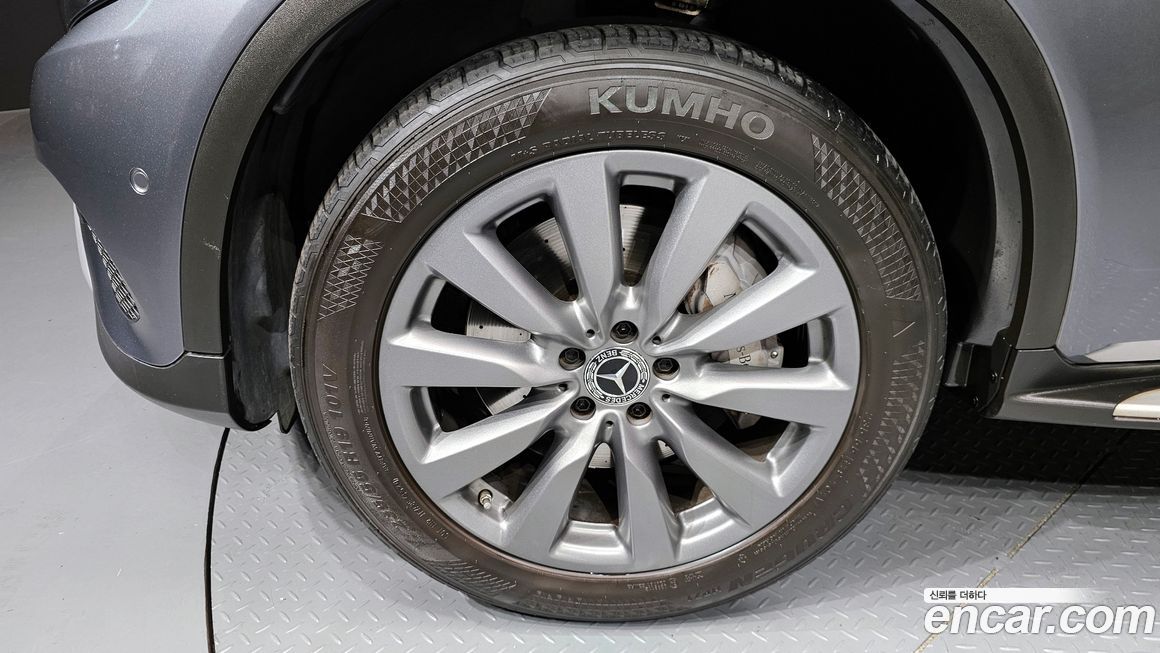 Mercedes-Benz GLC-Class 2019