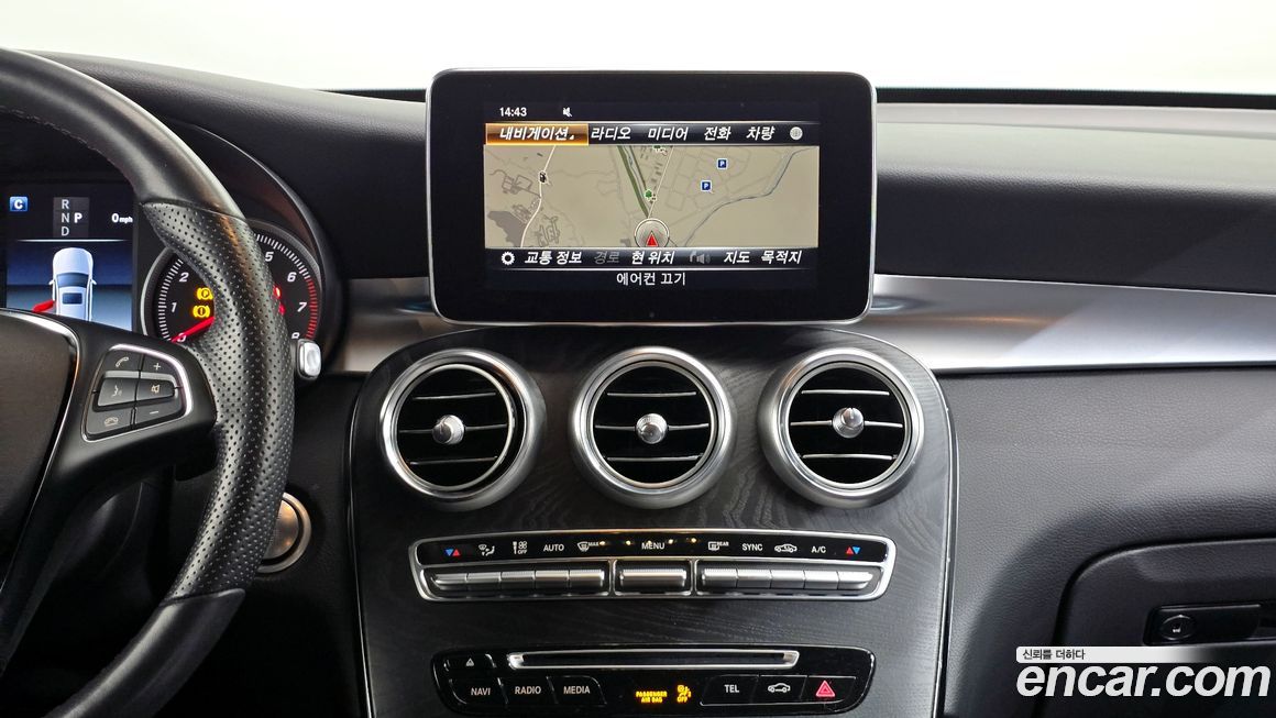 Mercedes-Benz GLC-Class 2019