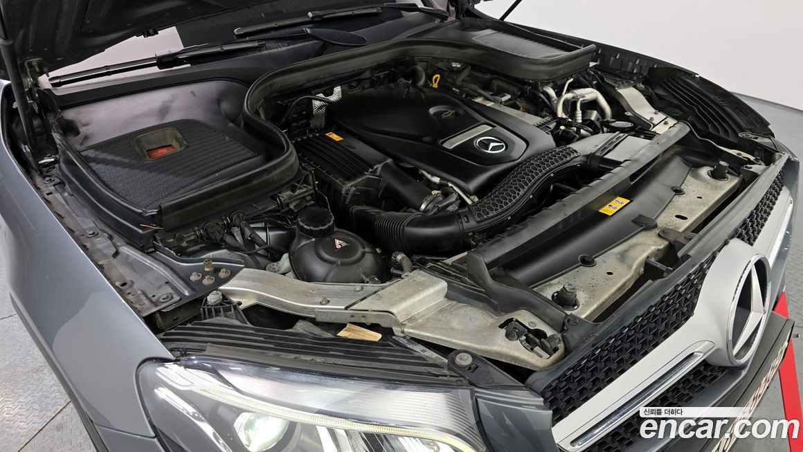 Mercedes-Benz GLC-Class 2019